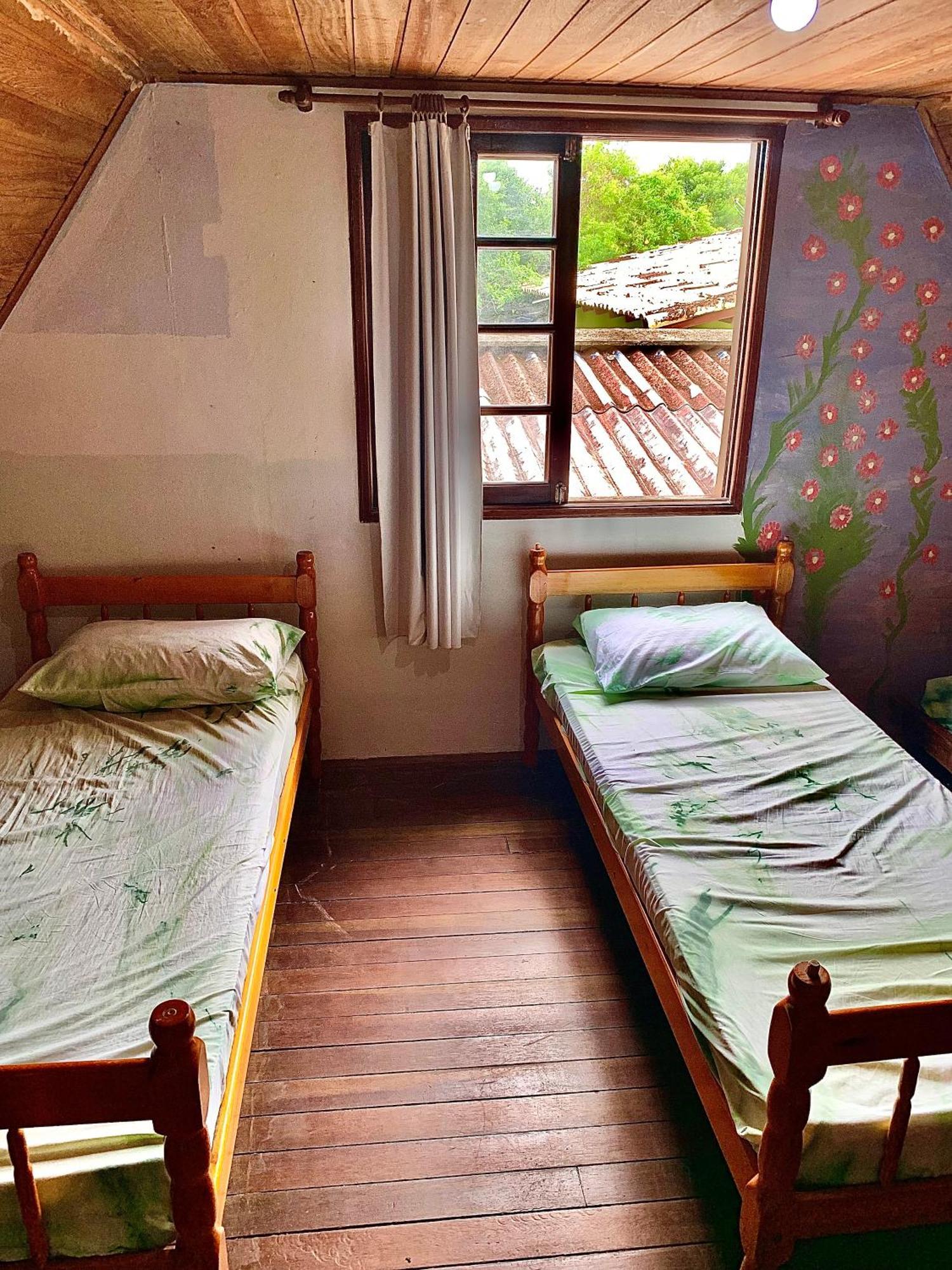 Hostel Mueller Na Praia De Mocambique Флоріанополіс Екстер'єр фото